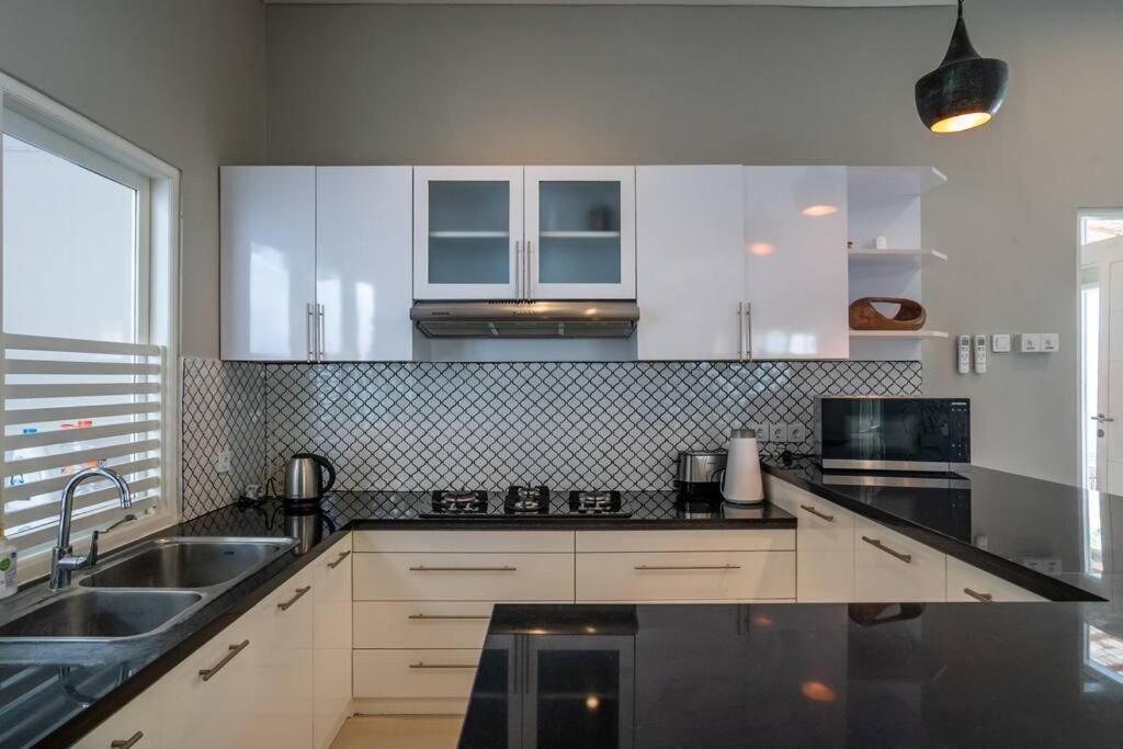 Spacious Two Bedroom Modern Tropical Villa